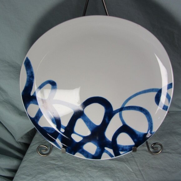 paola navone como blue & white swirl 10" dinner or serving plate (w2719) - Picture 1 of 6